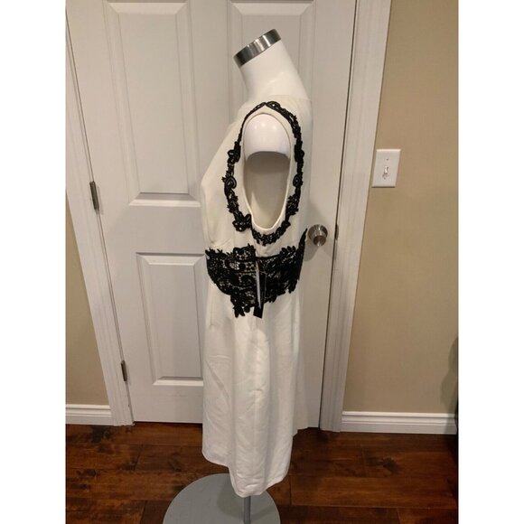 Tahari Arthur S. Levine White W/ Black Floral Applique Dress, Size 14, NWT! - Picture 4 of 6